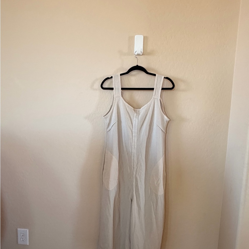 Cream Sleeveless Jumpsuit